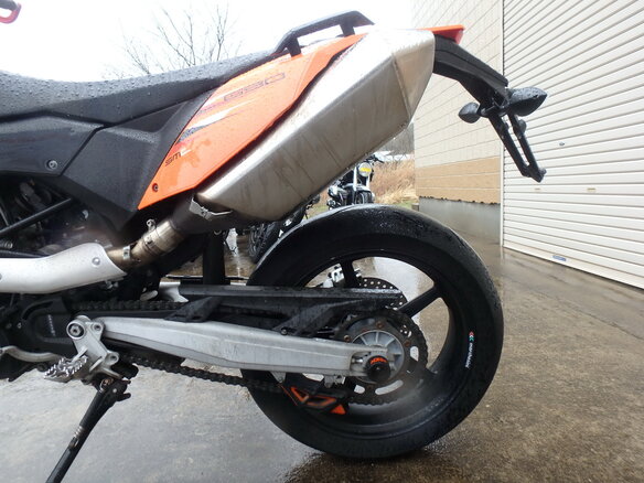 2009 KTM 690 SMC, оранжевый, 650000 рублей - вид 12