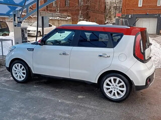 2018 Kia Soul II Рестайлинг, белый, 1600000 рублей, вид 3