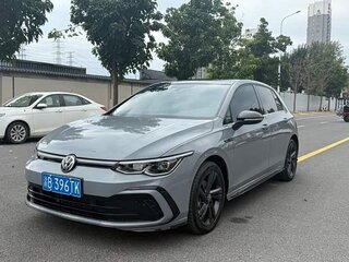 2023 Volkswagen Golf VIII, серый, 2176055 рублей, вид 1
