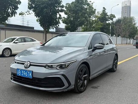 Volkswagen Golf VIII