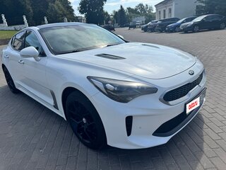2018 Kia Stinger I, белый, 2190000 рублей, вид 3
