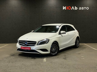 2014 Mercedes-Benz A-Класс 180 III (W176), белый, 1300000 рублей, вид 1