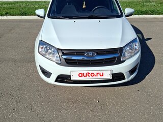 2015 Lada (ВАЗ) Granta I, белый, 380000 рублей, вид 1