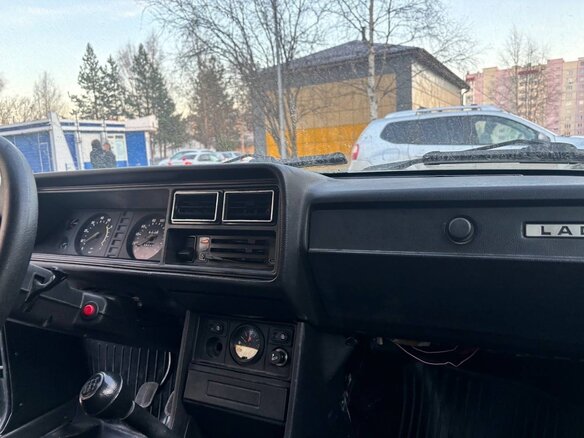 2005 Lada (ВАЗ) 2107, серый, 220000 рублей - вид 4