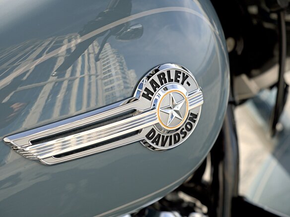 2024 Harley-Davidson Fat Boy, серый, 2300000 рублей - вид 16