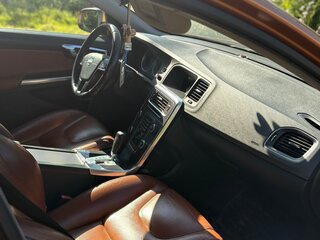2011 Volvo S60 II, оранжевый, 600000 рублей, вид 5