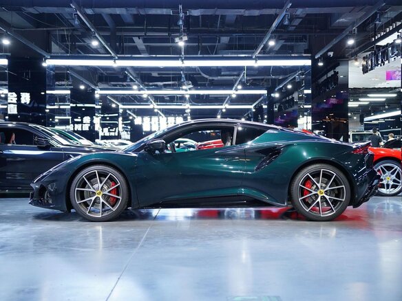 2025 Lotus Emira Turbo SE, синий, 15990023 рублей - вид 4