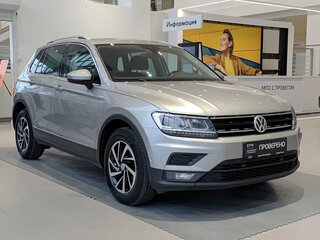 2018 Volkswagen Tiguan II, серебристый, 2490000 рублей, вид 3