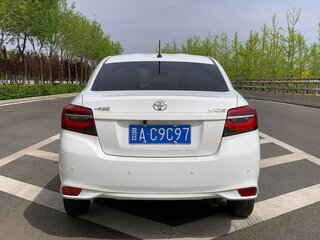 2023 Toyota Vios III Рестайлинг, белый, 1170009 рублей, вид 4
