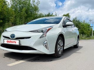 2016 Toyota Prius IV (XW50), белый, 1600000 рублей, вид 2