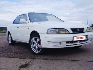 1995 Toyota Vista IV (V40), белый, 250000 рублей, вид 1