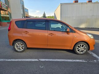2009 Daihatsu Boon Luminas, оранжевый, 750000 рублей, вид 3