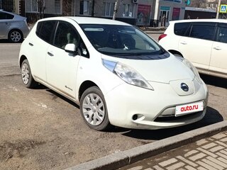 2011 Nissan Leaf (EM61) I (ZE0/AZE0), белый, 483000 рублей, вид 1