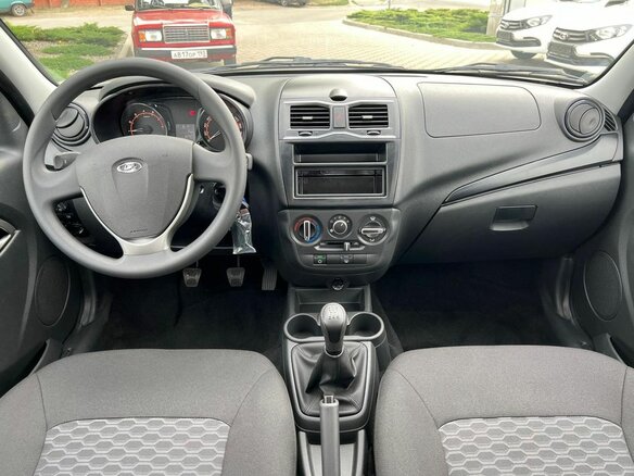 2026 Lada (ВАЗ) Granta I Рестайлинг, белый, 1094000 рублей - вид 9