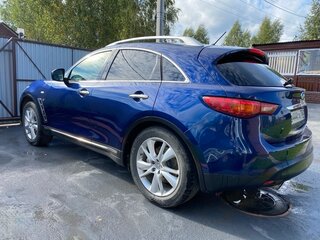 2014 Infiniti QX70, синий, 2200000 рублей, вид 4