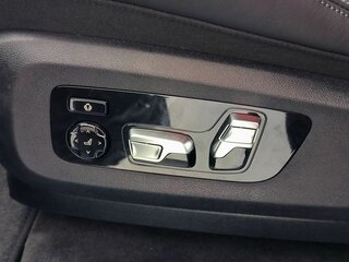 2026 BMW XM 50e, чёрный, 19250000 рублей, вид 5