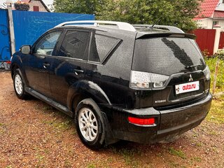 2010 Mitsubishi Outlander II Рестайлинг, чёрный, 890000 рублей, вид 4