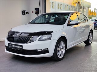 2017 Skoda Octavia III (A7) Рестайлинг, белый, 1999000 рублей, вид 1