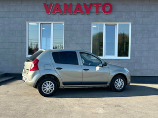 2010 Renault Sandero I, бежевый, 450000 рублей, вид 5