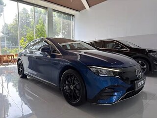 2022 Mercedes-Benz EQE 350, синий, 5283945 рублей, вид 3