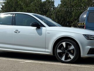 2017 Audi A4 V (B9), белый, 3100000 рублей, вид 2