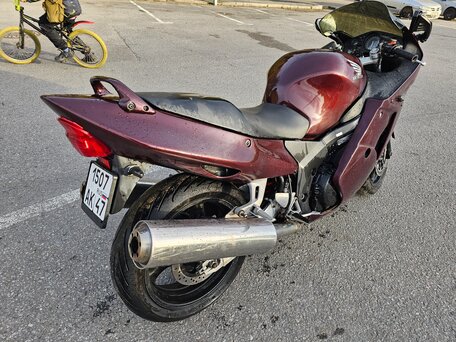 1999 Honda CBR 1100 XX, красный, 280000 рублей, вид 4
