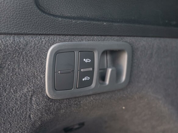 2015 Audi Q7 II (4M), серебристый, 3950000 рублей - вид 24