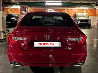 2020 Honda Accord X, красный, 3000000 рублей, вид 2