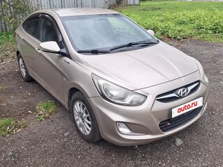 2011 Hyundai Solaris I, бежевый, 520000 рублей, вид 3