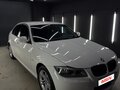 2011 BMW 3 серии 320i V (E90/E91/E92/E93) Рестайлинг, белый, 1150000 рублей - вид 2