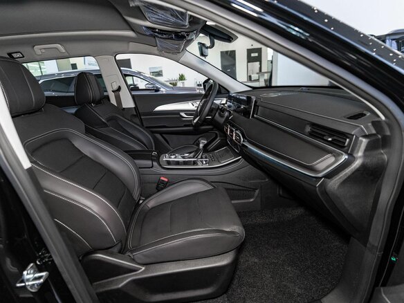 2026 Jetour X70+ I Рестайлинг, чёрный, 3099000 рублей - вид 9