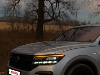 2020 Volkswagen Touareg III, серый, 4500000 рублей, вид 5