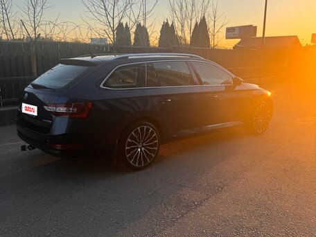 2017 Skoda Superb III, синий, 2300000 рублей, вид 5
