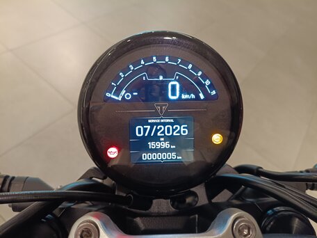 2025 Triumph Trident 660, чёрный, 1068000 рублей, вид 5