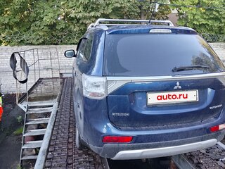 2014 Mitsubishi Outlander III, синий, 1700000 рублей, вид 4