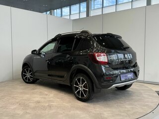 2015 Renault Sandero Stepway II, чёрный, 850000 рублей, вид 3