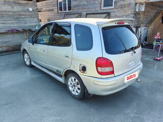 2000 Toyota Corolla Spacio I, серебристый, 300000 рублей, вид 3