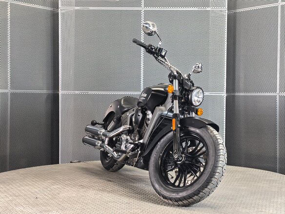 2015 Indian Scout, чёрный, 949000 рублей - вид 2