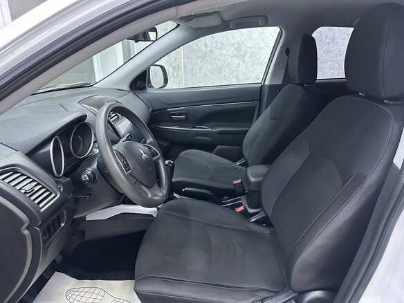 2013 Mitsubishi ASX I Рестайлинг, белый, 999000 рублей - вид 8