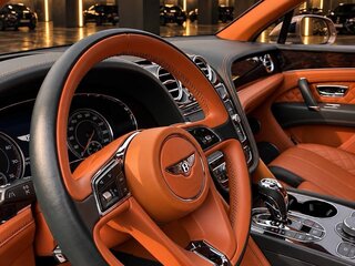 2016 Bentley Bentayga I, коричневый, 11500000 рублей, вид 5