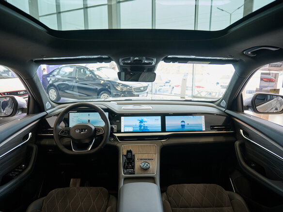 2026 Geely Monjaro I, серебристый, 4954990 рублей - вид 32