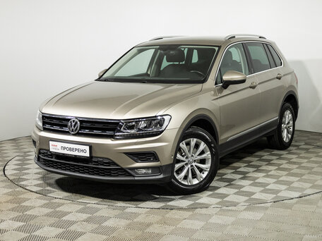 2017 Volkswagen Tiguan II, бежевый, 2099700 рублей, вид 1