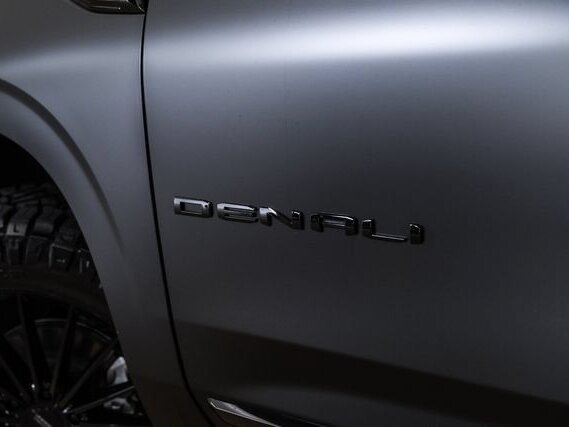 2026 GMC Yukon XL V Рестайлинг, чёрный, 17500000 рублей - вид 19