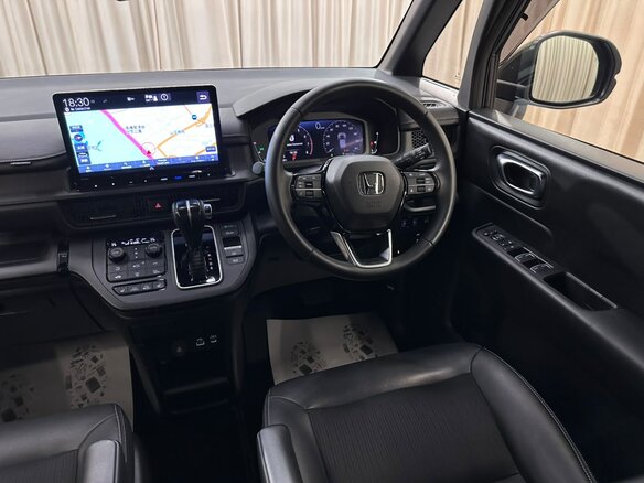 2022 Honda Stepwgn Spada V Рестайлинг, синий, 2999900 рублей - вид 15