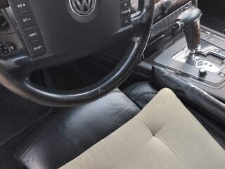 2004 Volkswagen Phaeton 4-Seater I, чёрный, 220000 рублей, вид 3