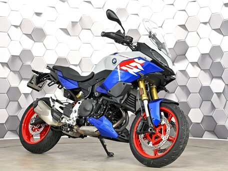 2025 BMW F 900 XR, белый, 1277000 рублей, вид 1