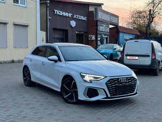 2023 Audi A3 Sportback 35 TFSI IV (8Y), белый, 2450000 рублей, вид 1