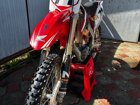 2012 Honda CRF 250R, красный, 315000 рублей, вид 3