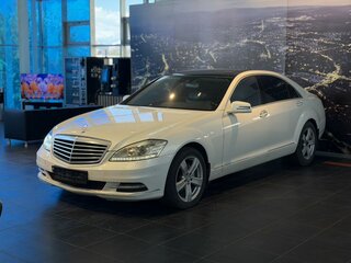 2012 Mercedes-Benz S-Класс 350 V (W221) Рестайлинг, белый, 1700000 рублей, вид 3