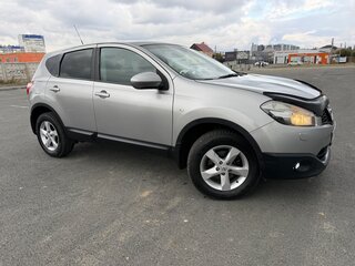 2011 Nissan Qashqai I Рестайлинг, серебристый, 845000 рублей, вид 2